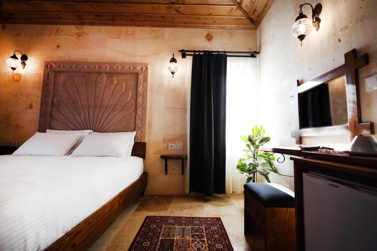 Rocca Stone House Hotel *