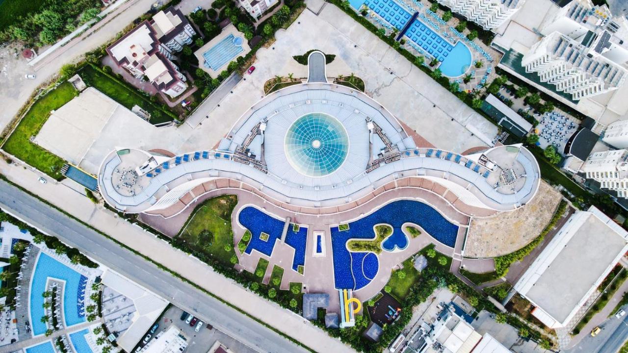 Sirius Town And Hotel *