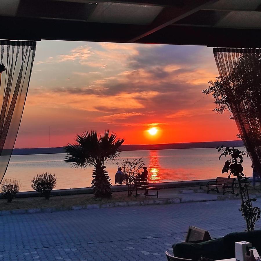 Tas Hotel