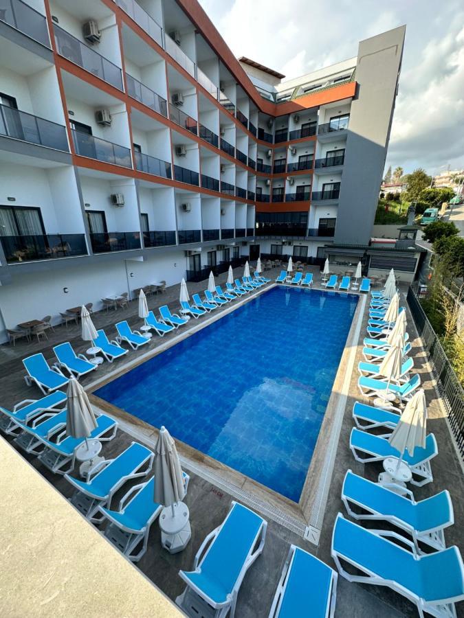 Golden Rock Hotel&spa Hotel 4*