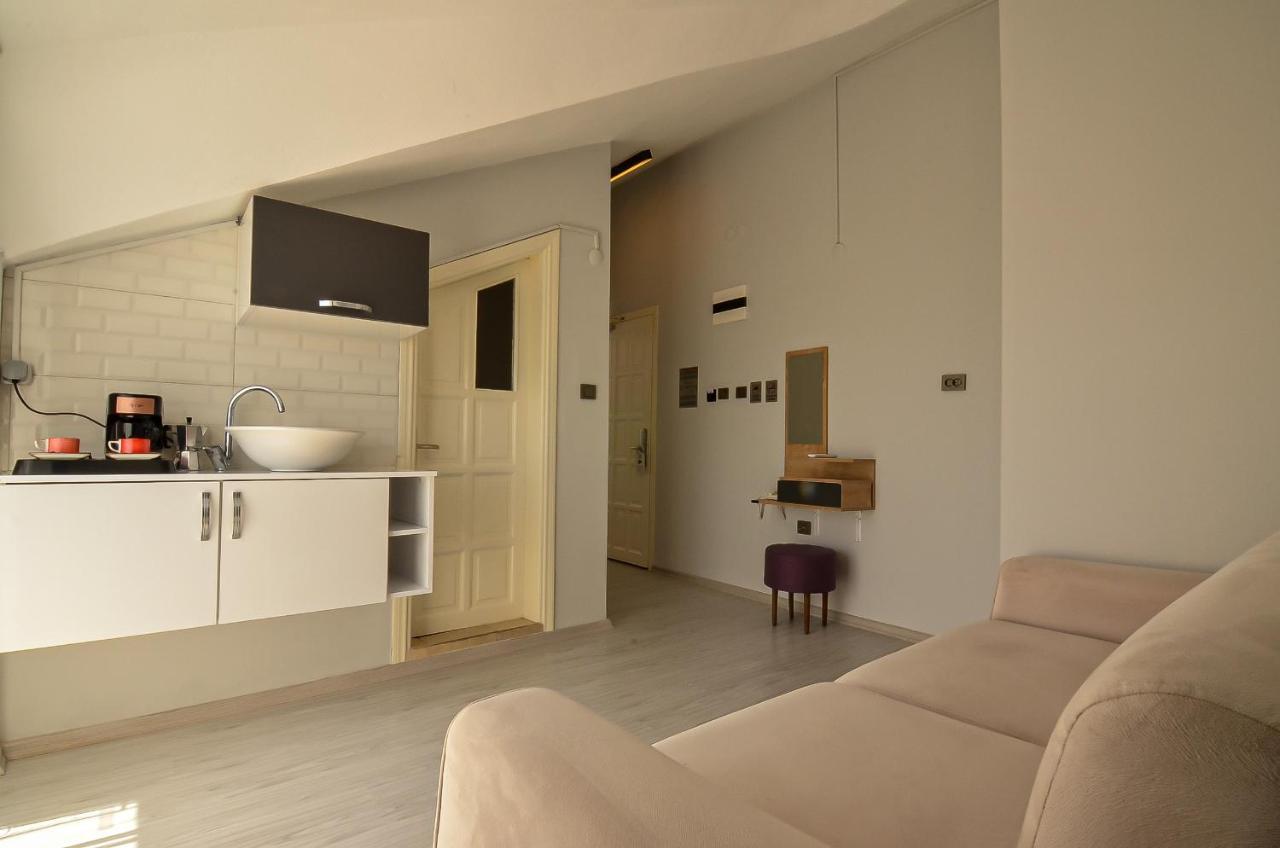 Berry Bella Hotel