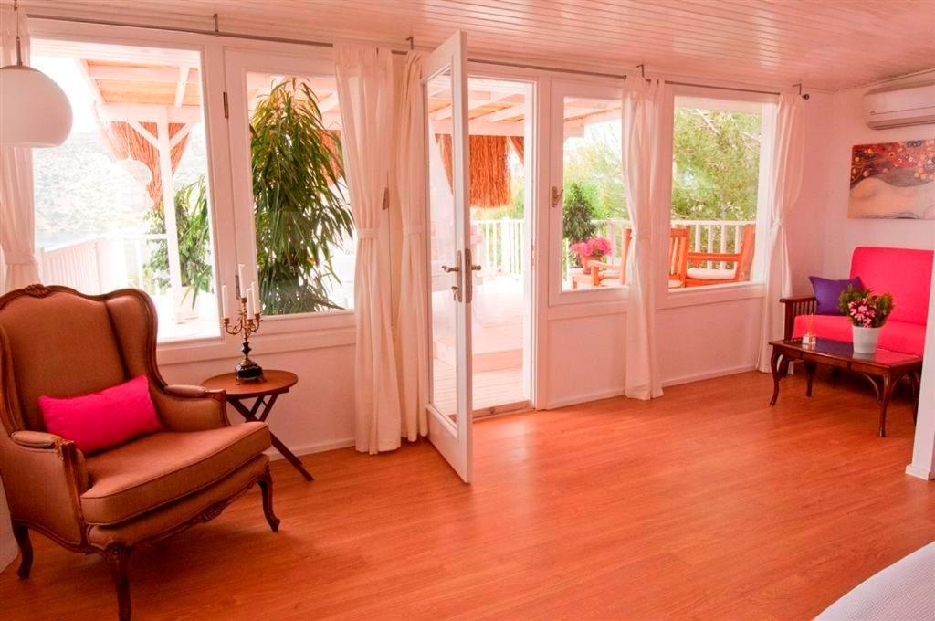 Karia Bel - Adult Only +12 Hotel