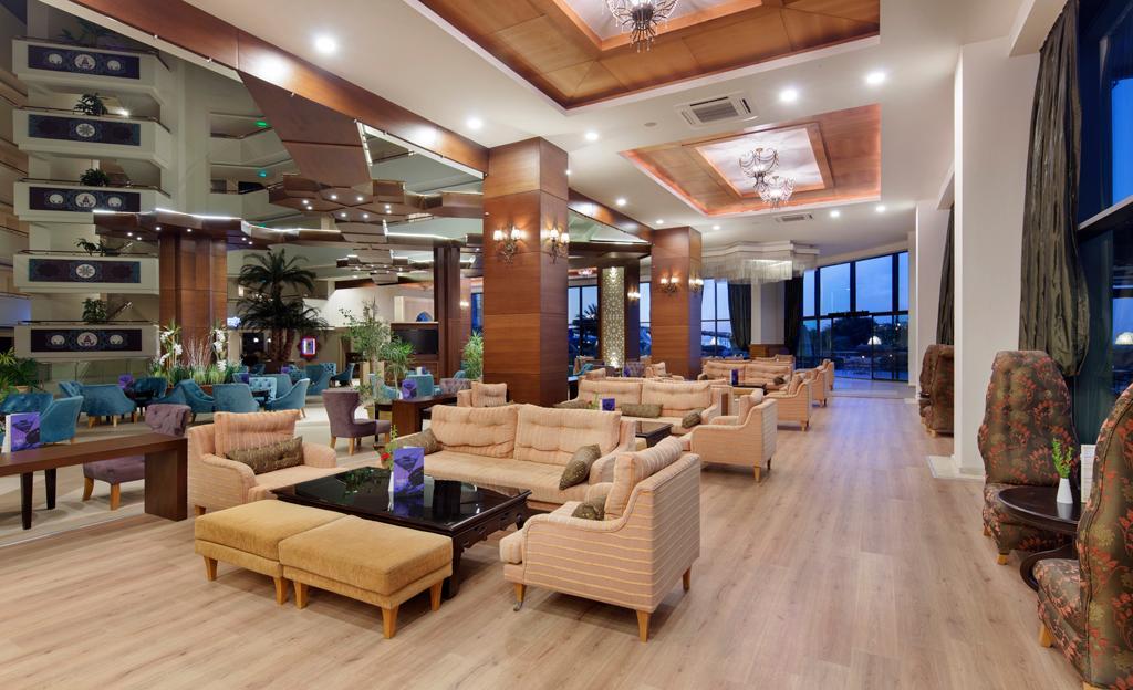 Lago Hotel