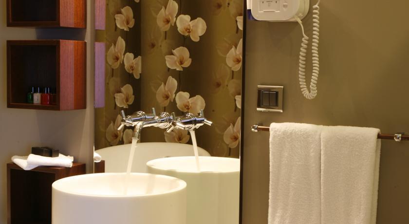 Samm Bistro Hotel