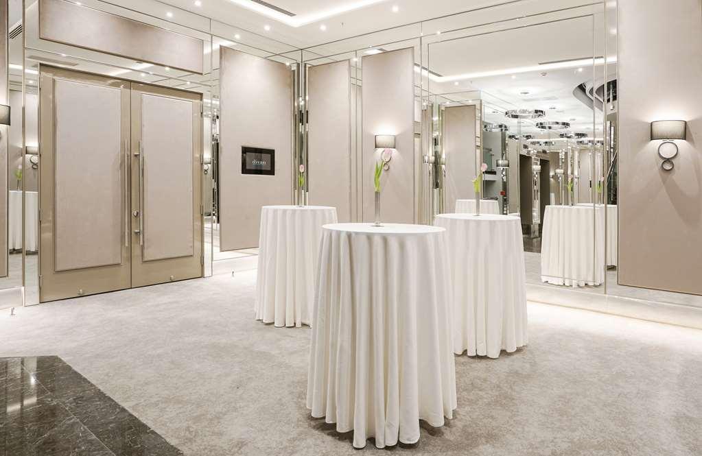 Occidental Hotel 4*