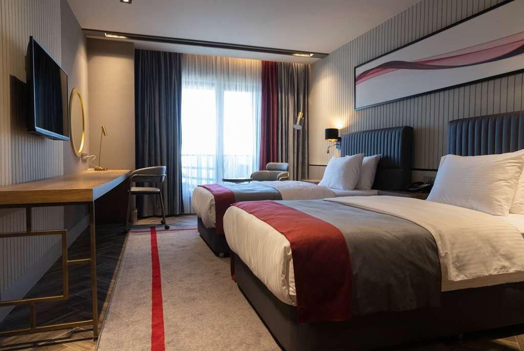 Ramada By Wyndham