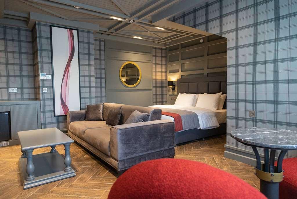 Ramada By Wyndham Hotel 4*