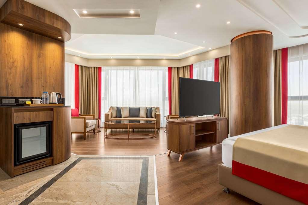 Ramada By Wyndham Karapinar Hotel