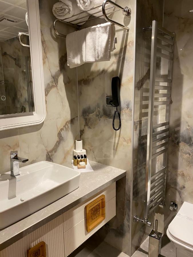Amorium & Wooden Stone House Hotel 4*