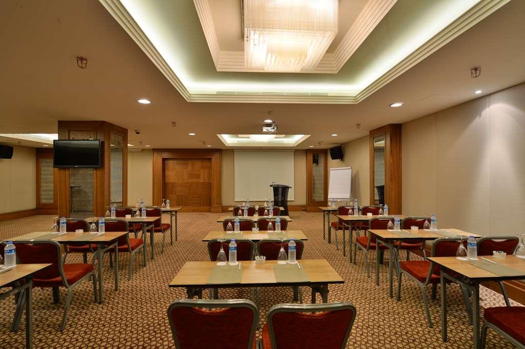 Hotel Marigold Thermal & *