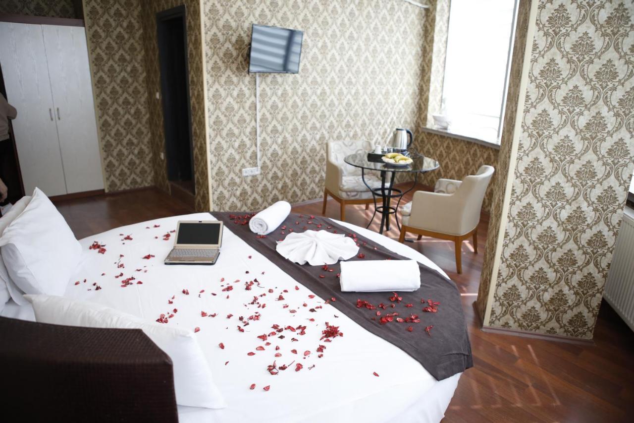 Safir Hotel 4*