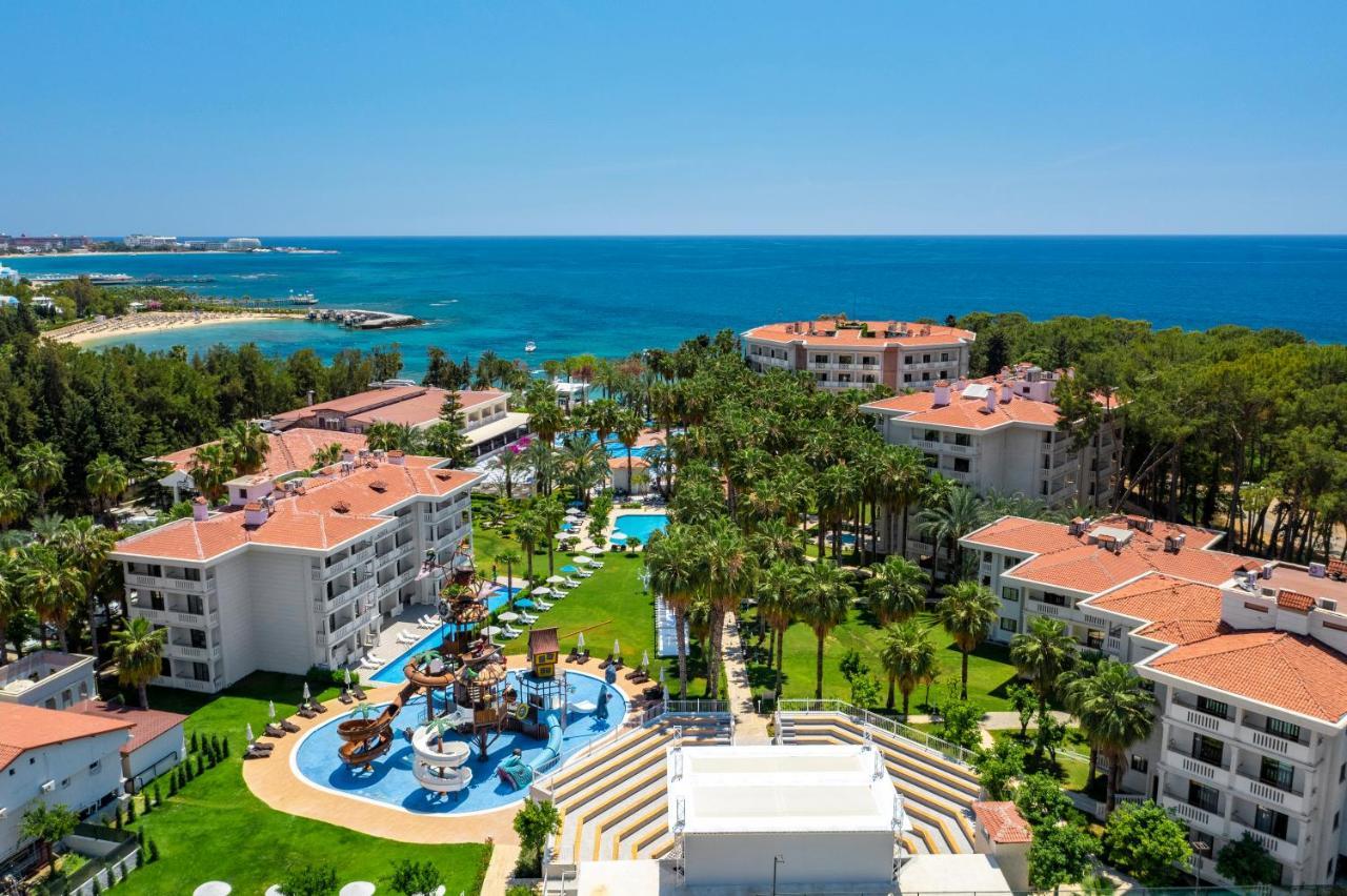 Utopia & Resort