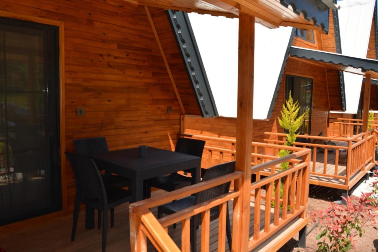 Aparthotel Lalin *