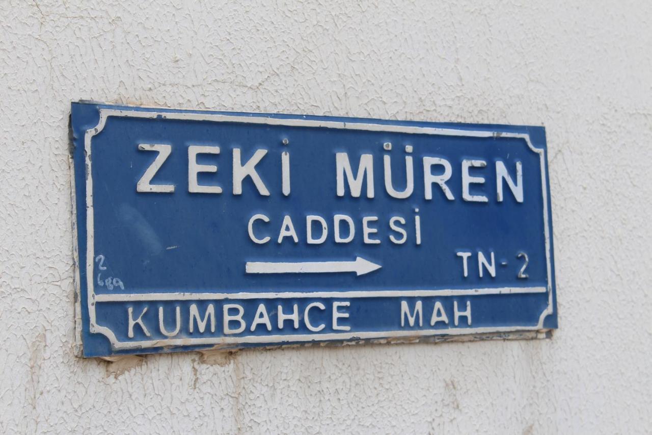 Izan Bakis *