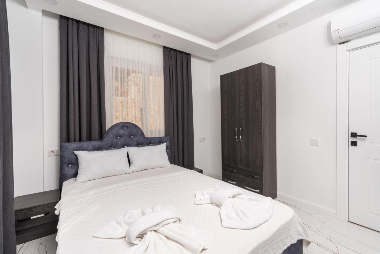 Aparthotel Tayla *