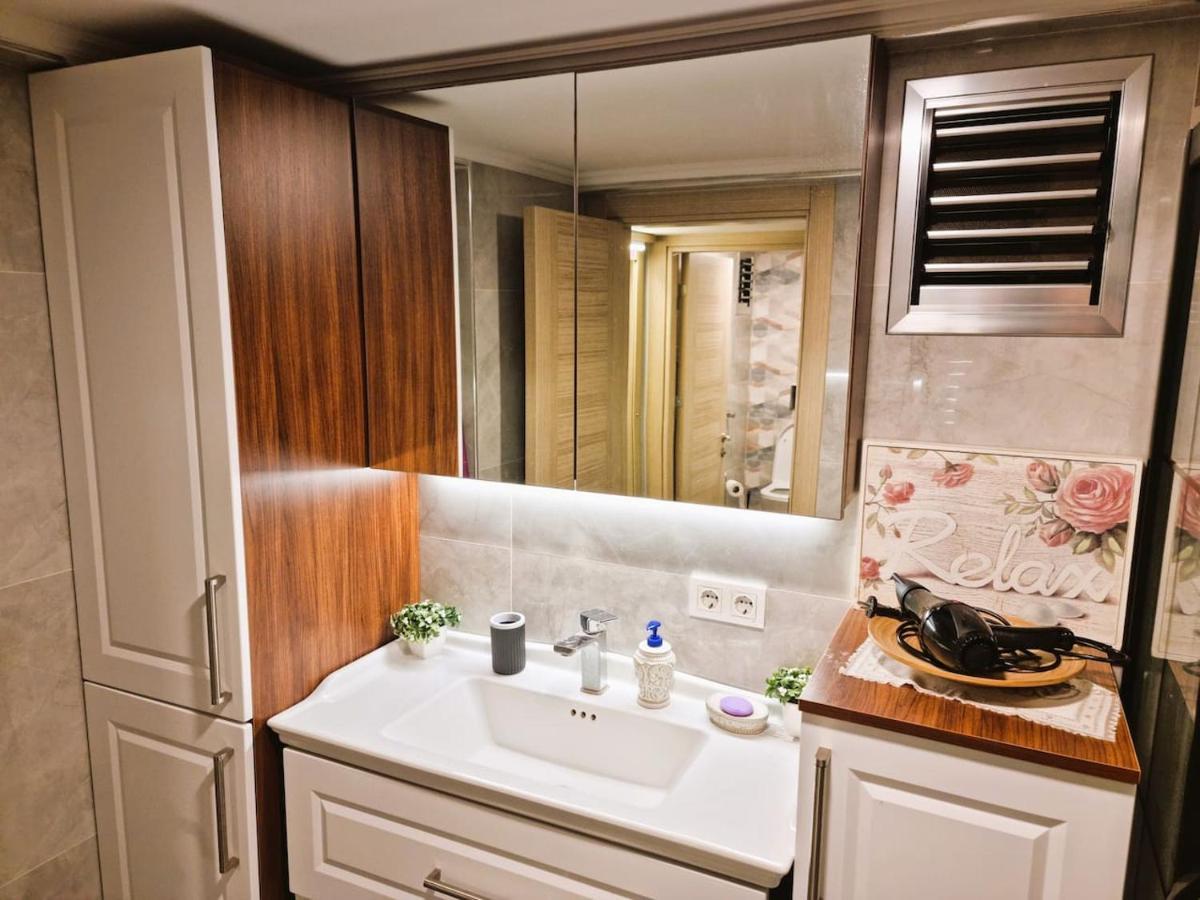 Apartment Elegant & Cozy Retreat Home, Center Gem By The Seaside, Steps From The Tram