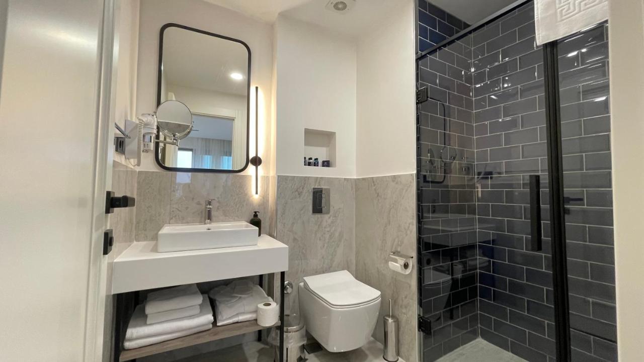 Mona Bosphorus Hotel 4*