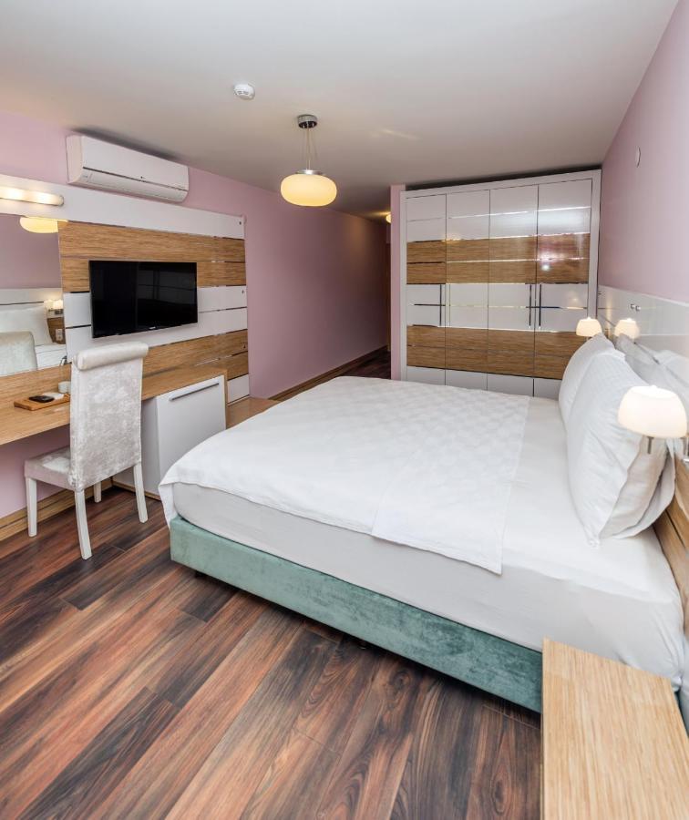 Tok Epik Hotel *