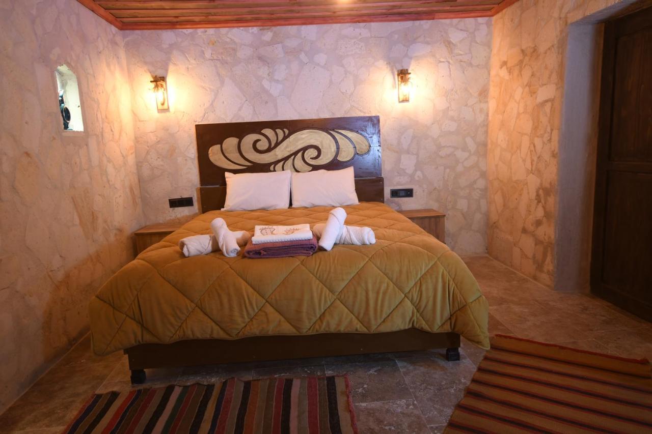 Hotel Stone Owl & Restaurant 3*
