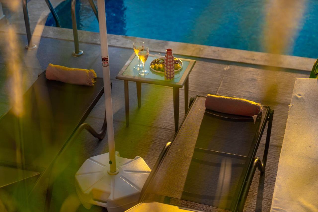 Kaya Kalamar * Kalkan