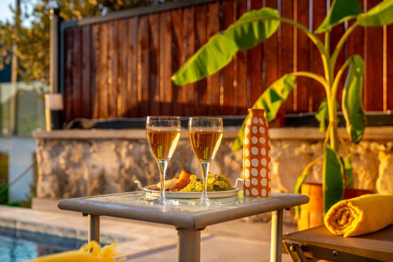 Kaya Kalamar * Kalkan