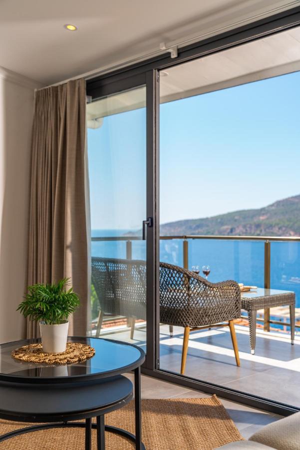 Kaya Kalamar * Kalkan