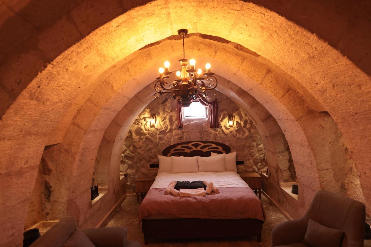 Hotel Stone Owl & Restaurant 3*