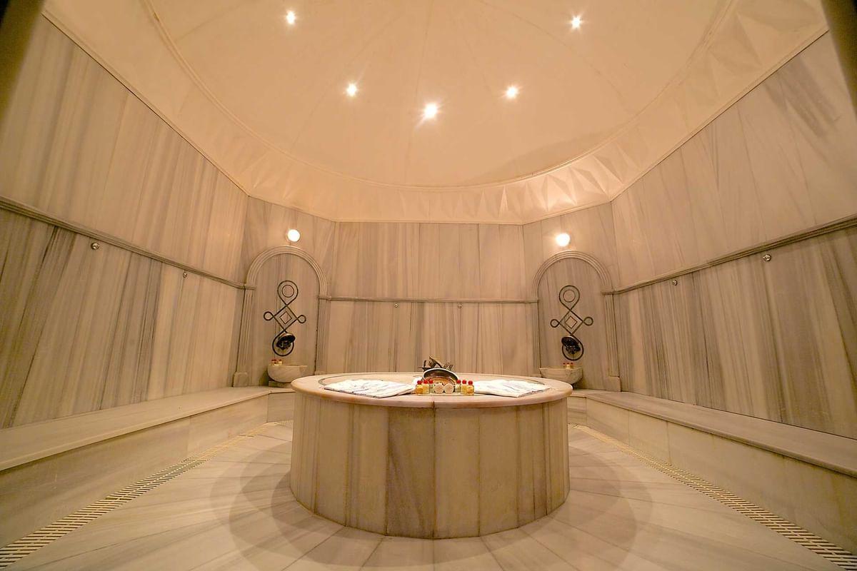 Hotel Grand Cevahir Convention Center 5*