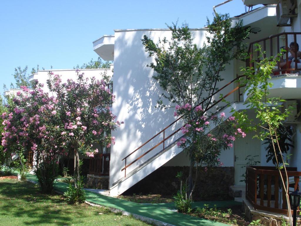 Mithat Hotel