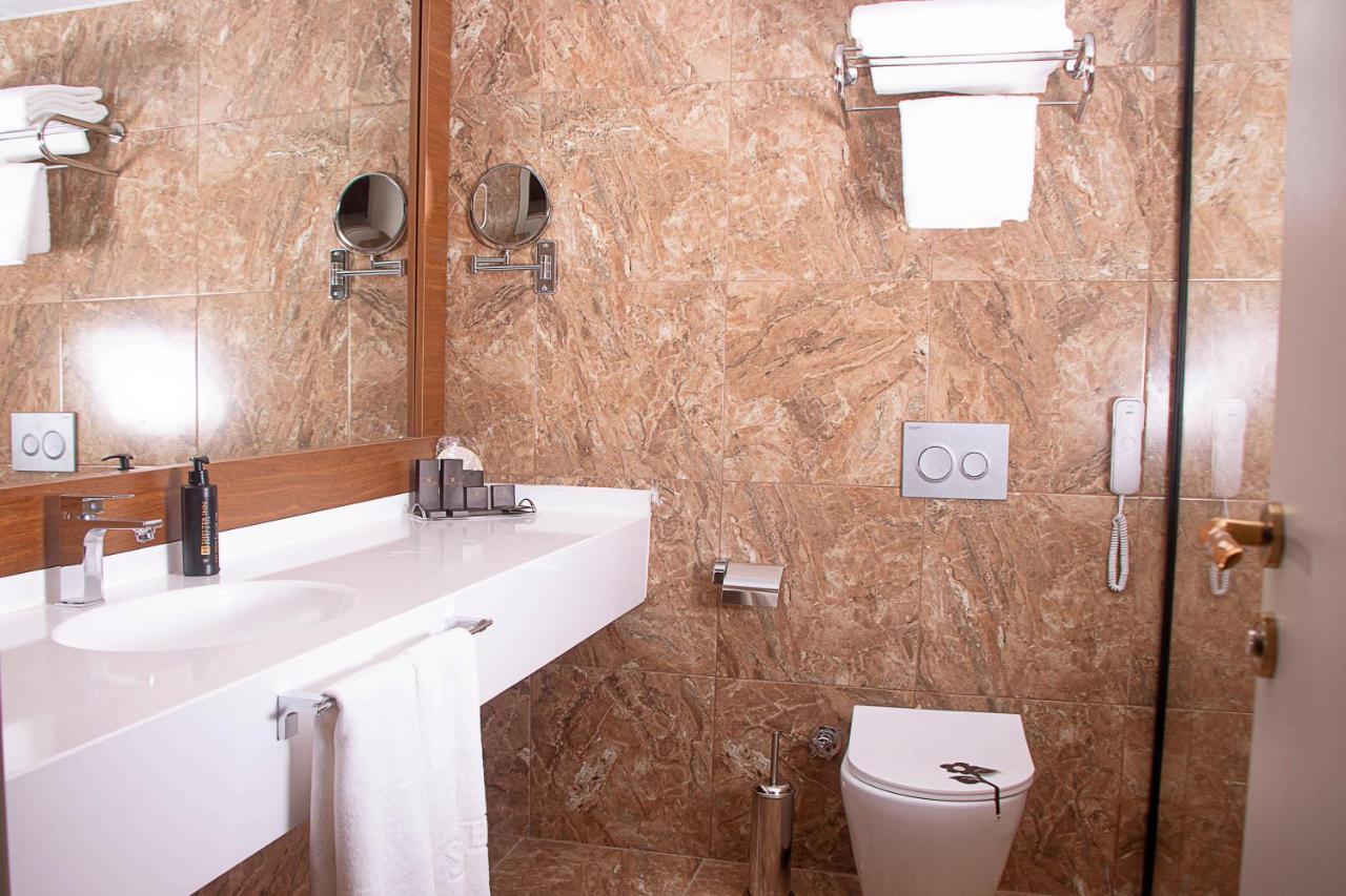 Hotel Shelter & Ankara
