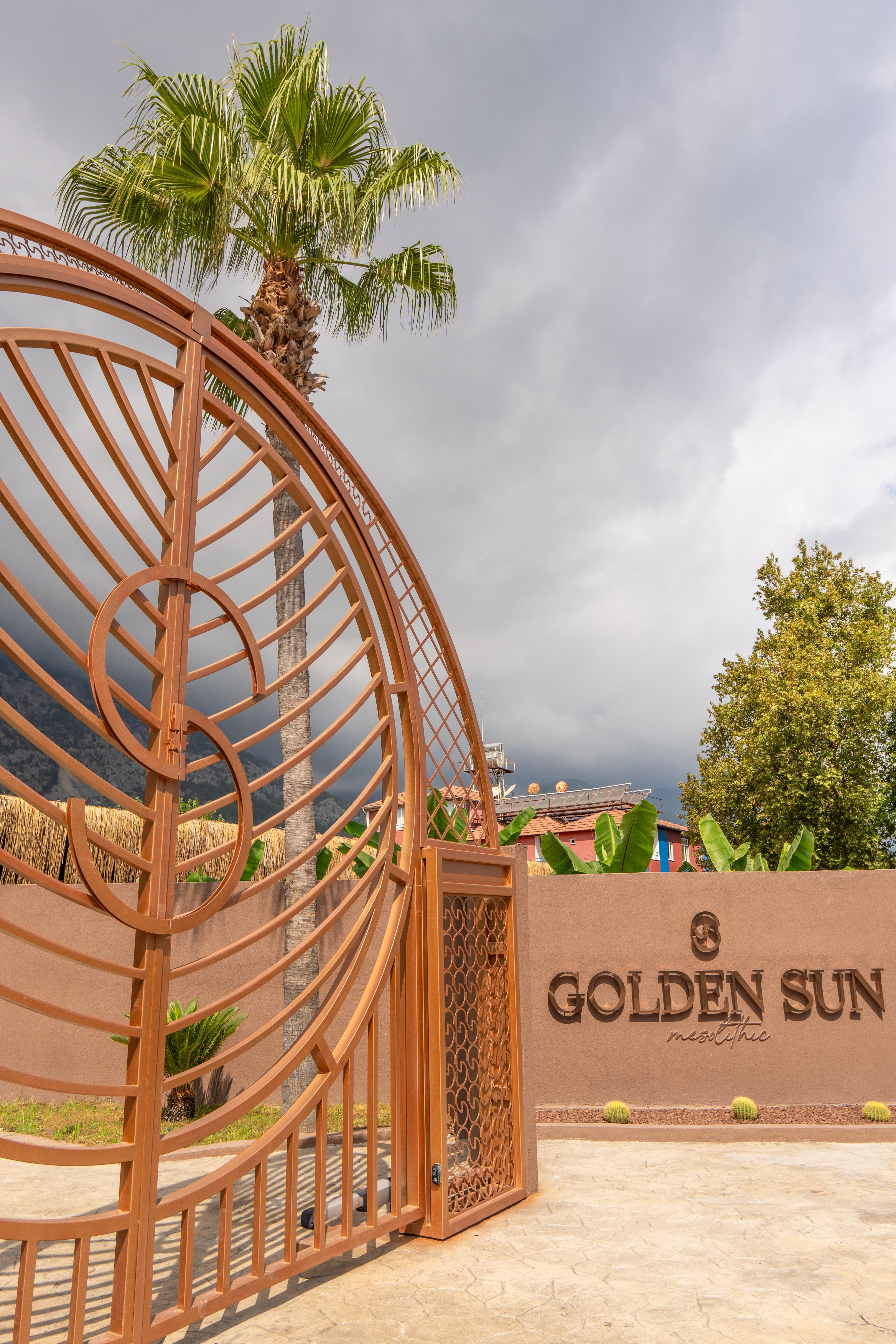 Golden Sun Hotel