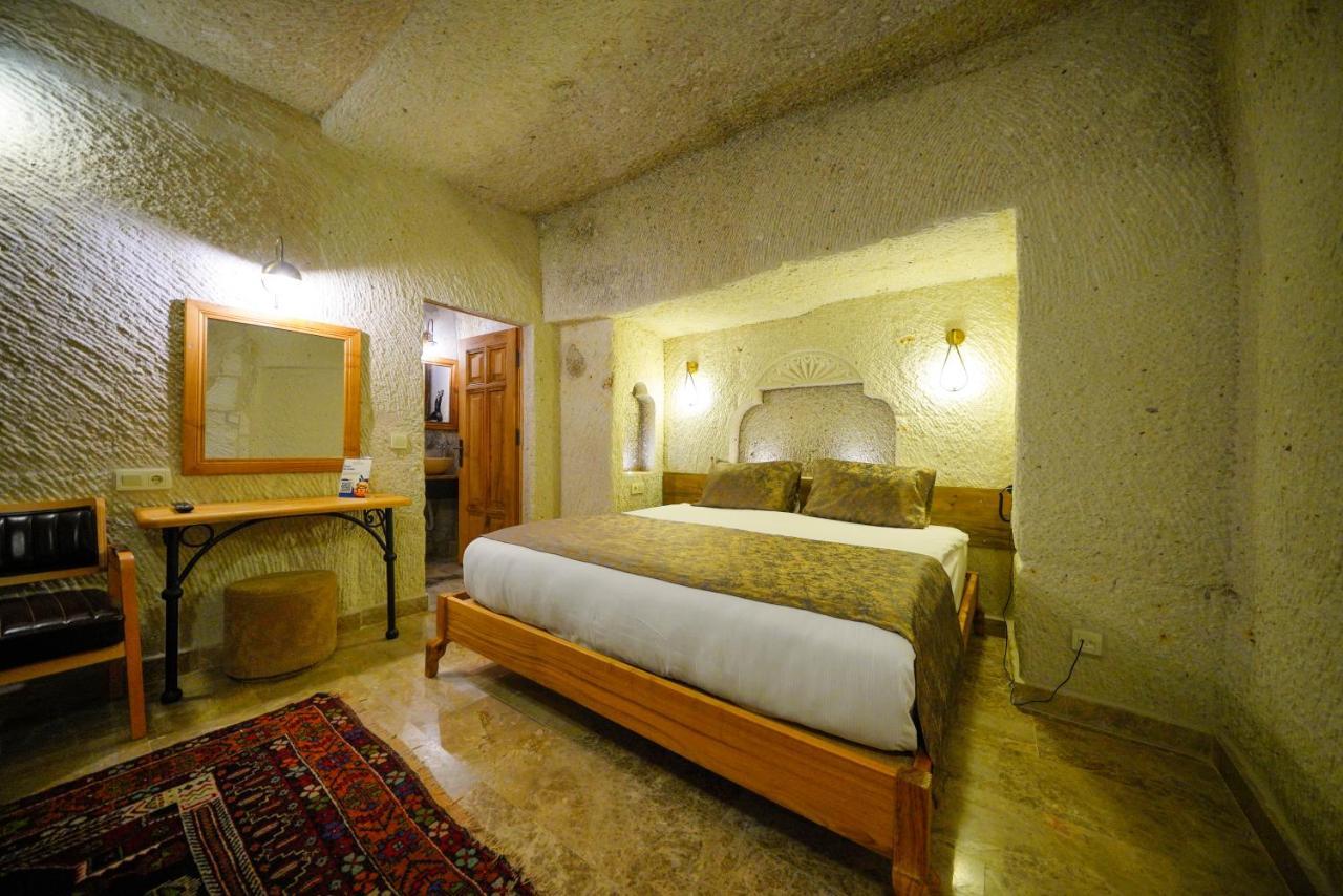 Cave Saksagan Hotel 2*