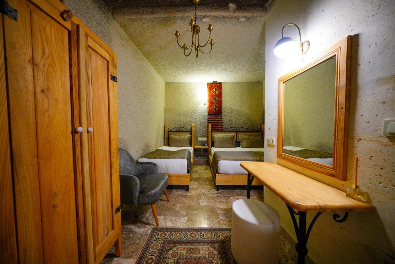 Cave Saksagan Hotel