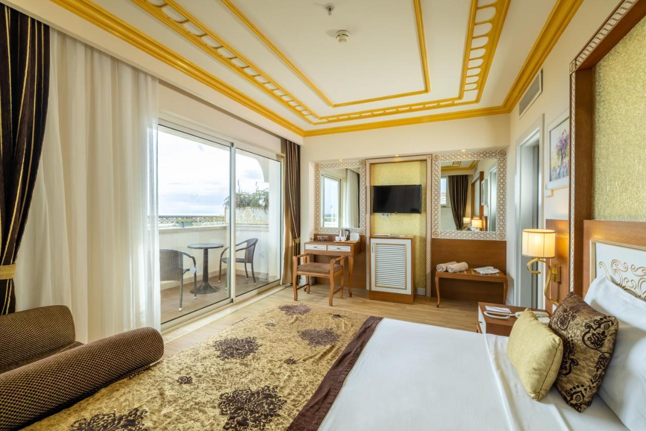 Crystal Palace Luxury & 5* Side