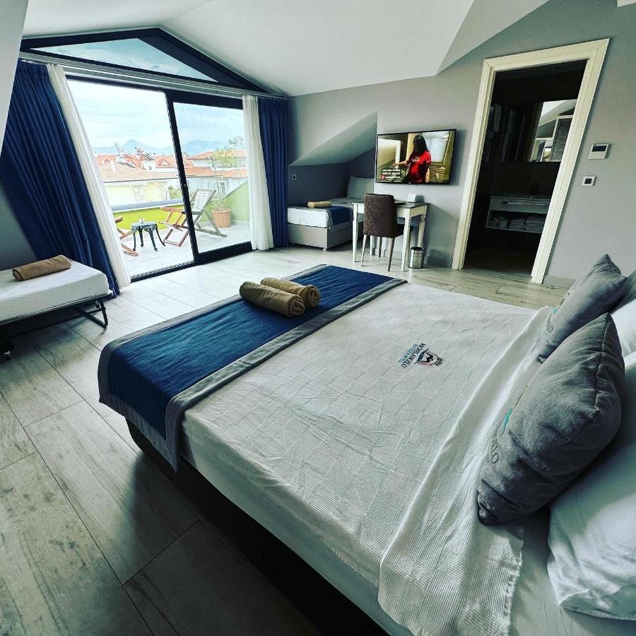 Michelangelo Boutique Hotel 2*