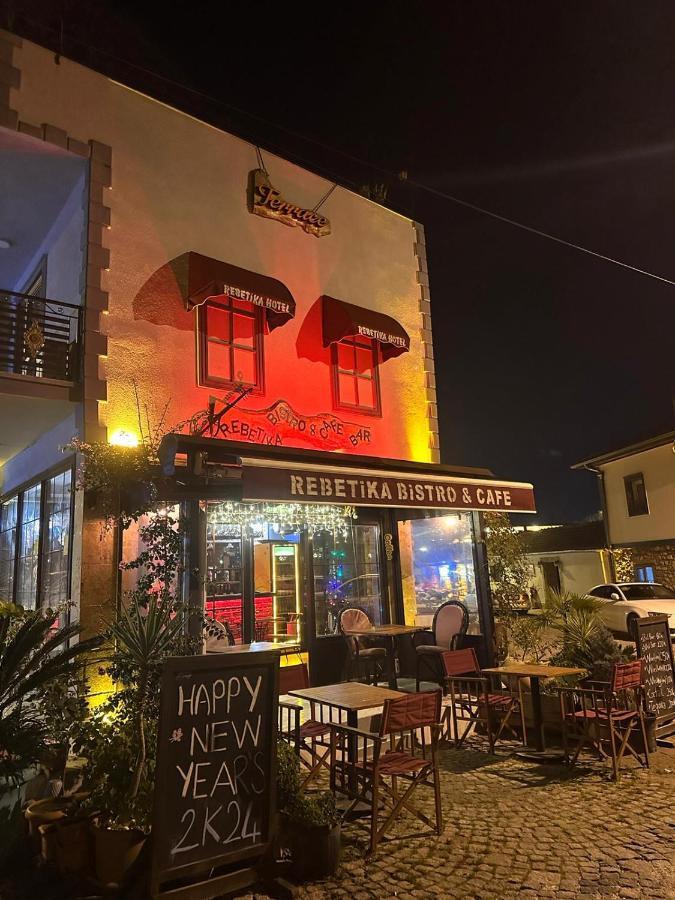 Hotel Rebetika & Bistro