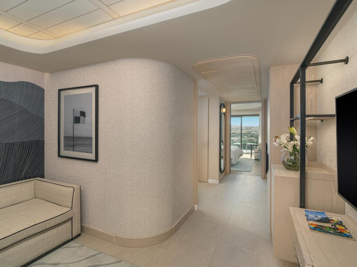Swissotel And Hotel Cesme