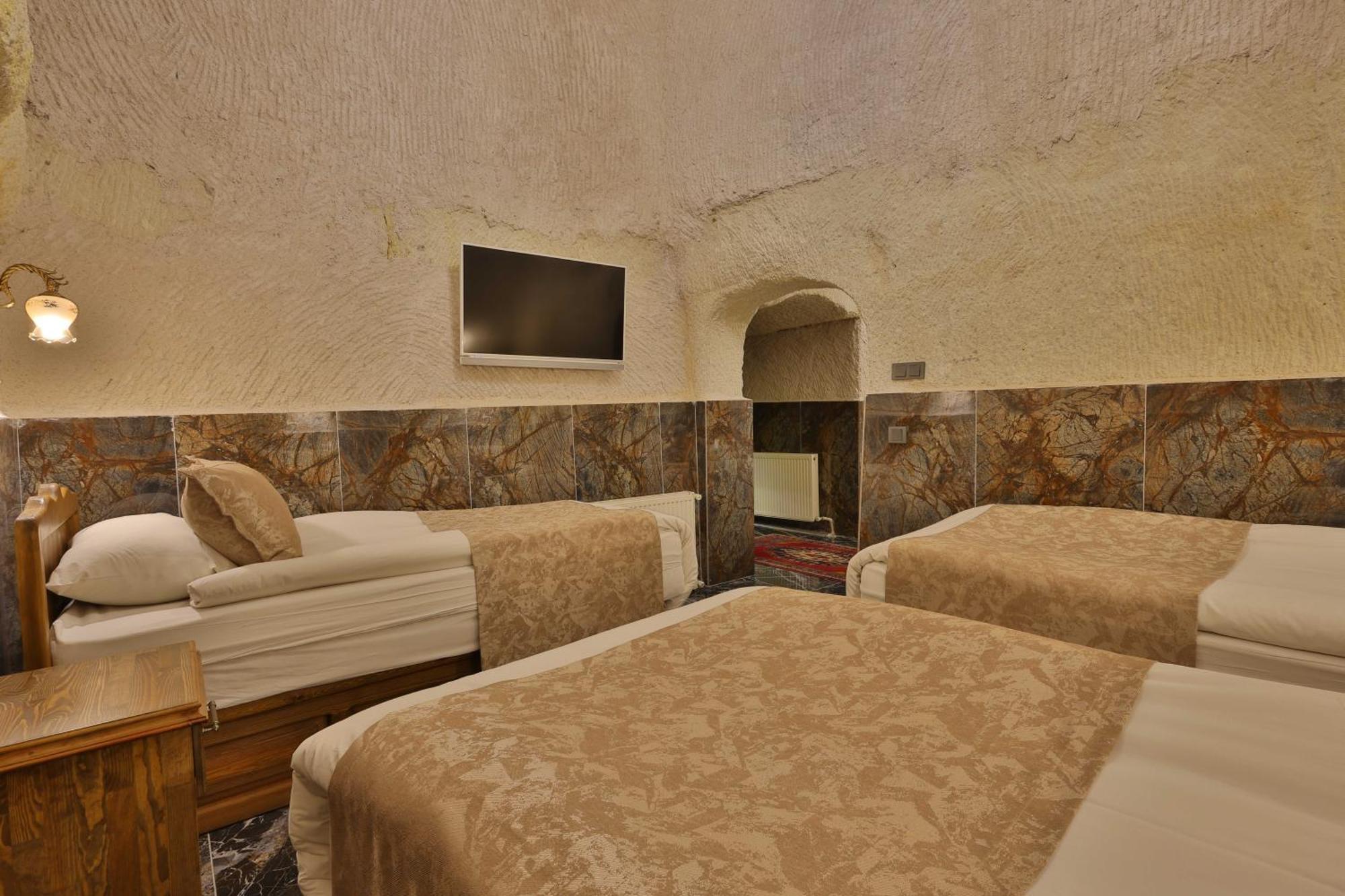 Hotel Valley Cave House