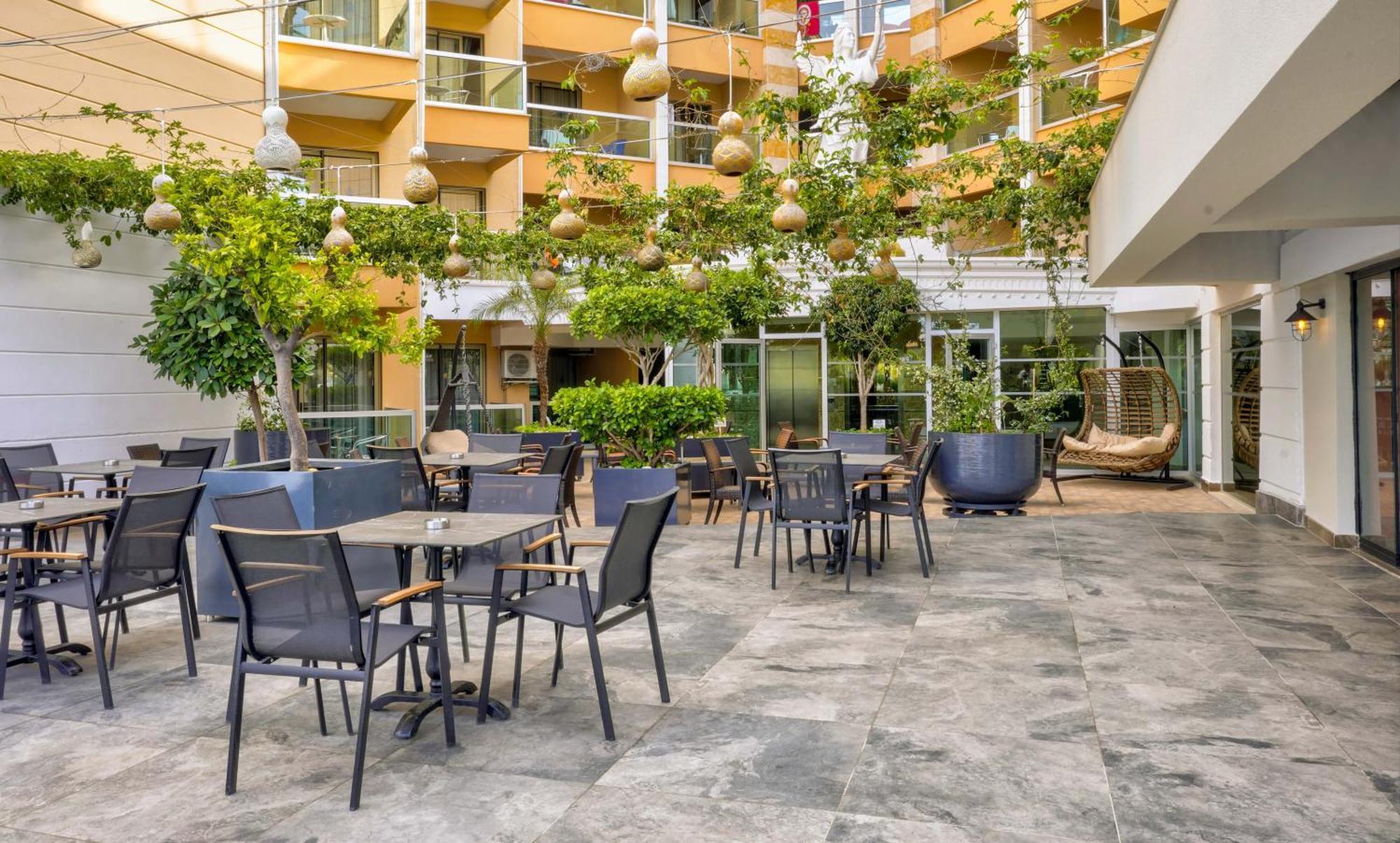 Tac Premier & Resort 4*