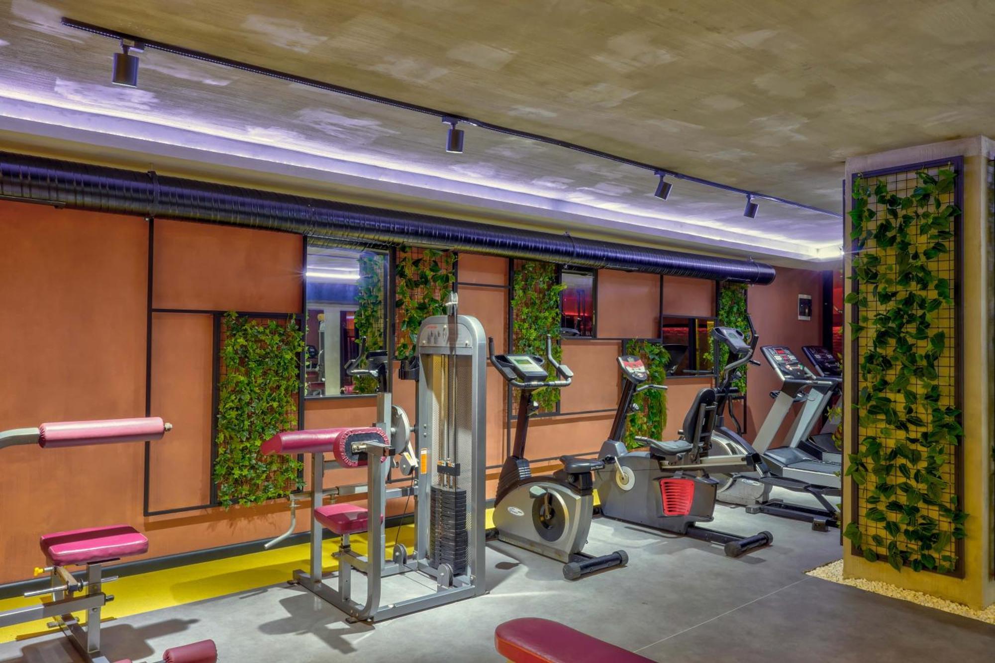Resort Tac Premier &