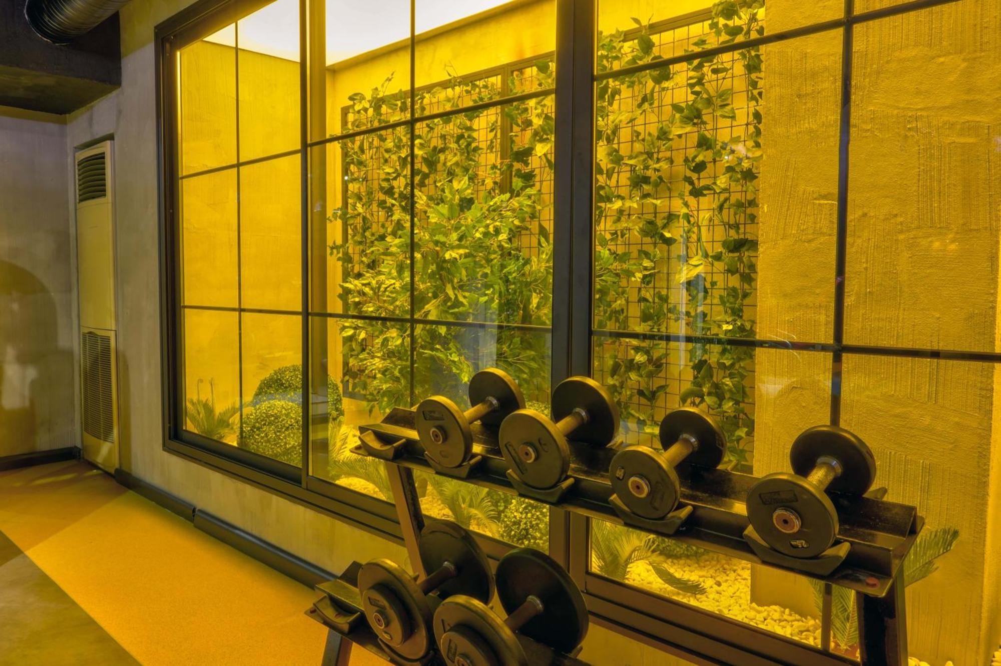 Tac Premier & Resort