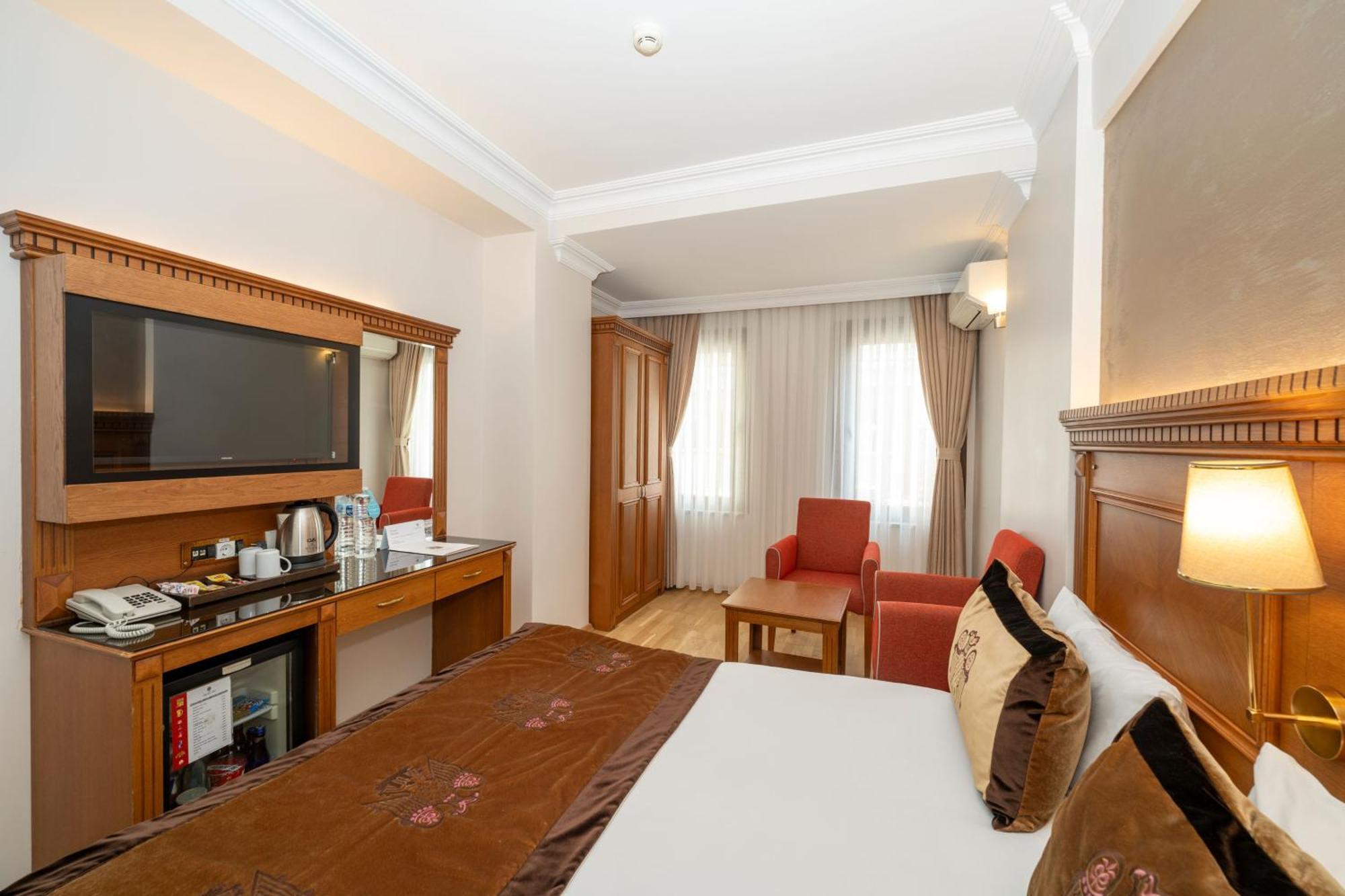 Hotel The Byzantium &