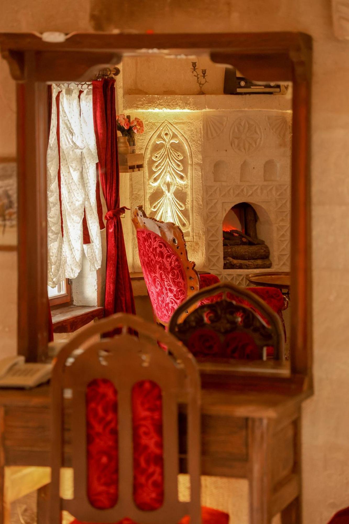 Maccan Cave Hotel