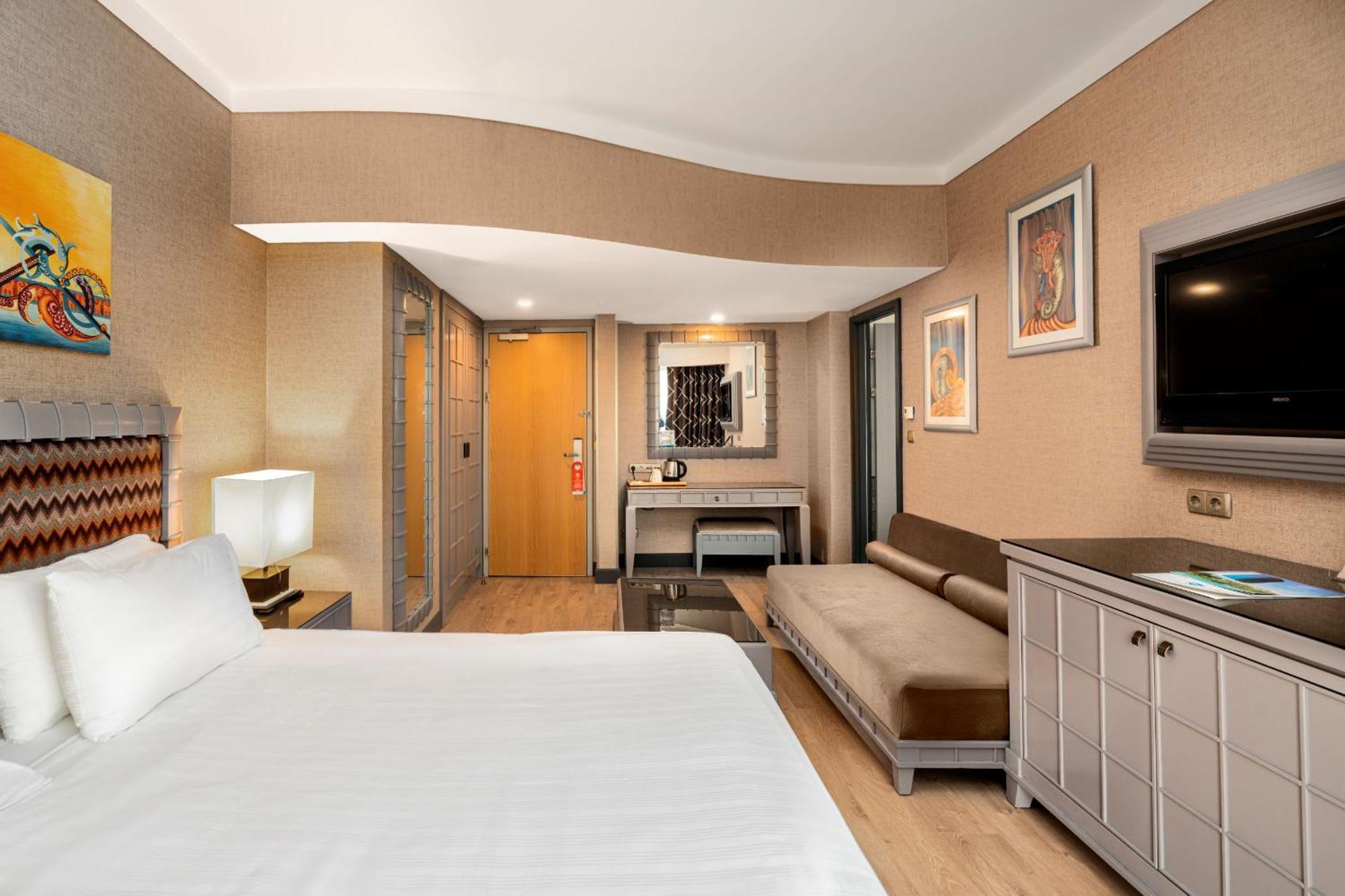 Grand Hotel 5*