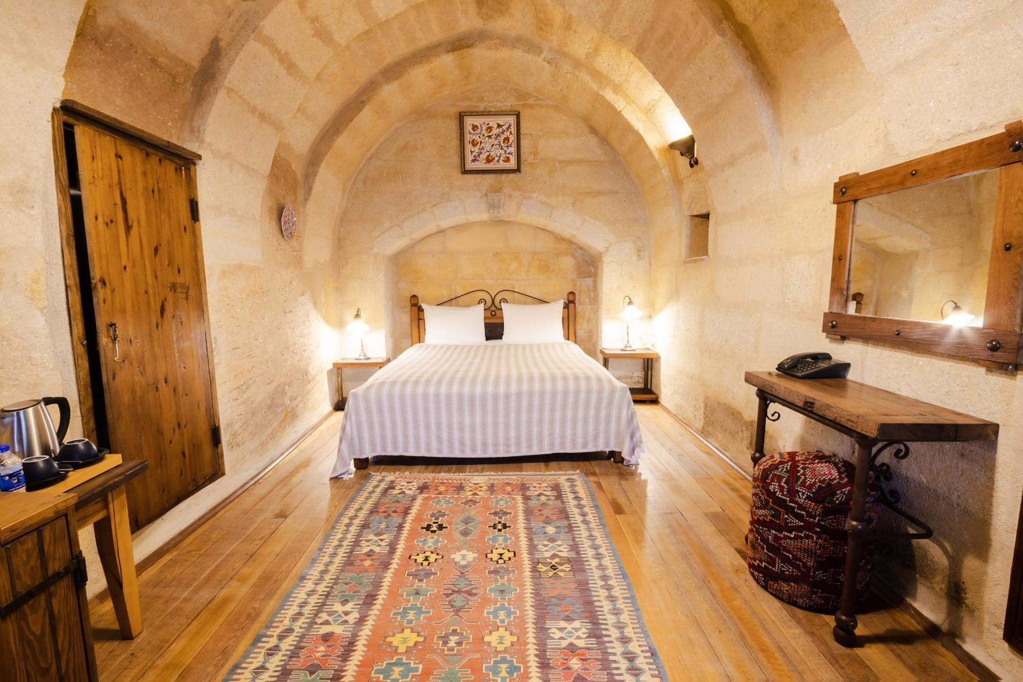 Sultan Cave 2*