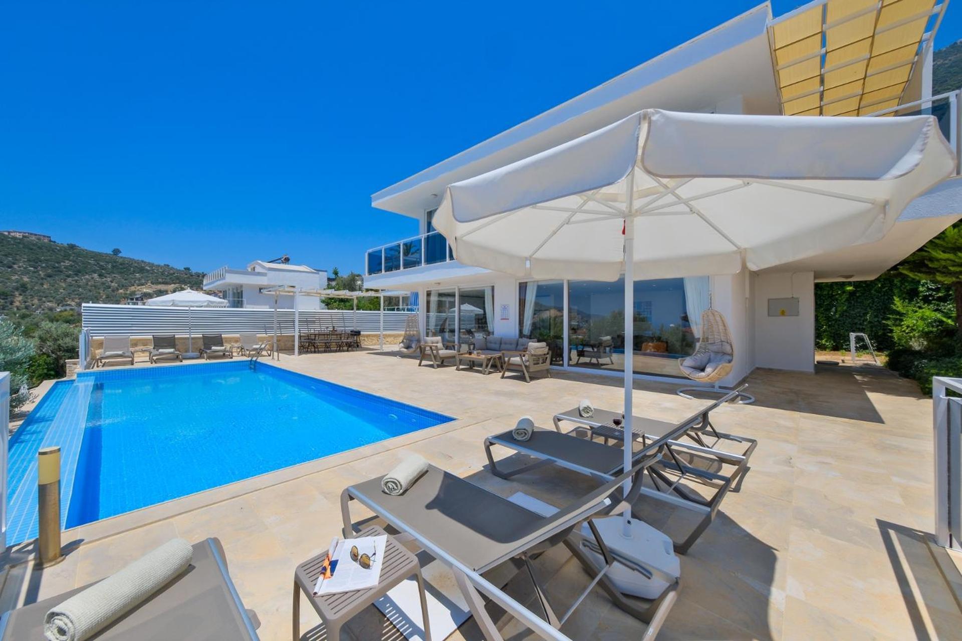 Villa Lumiere 2 *
