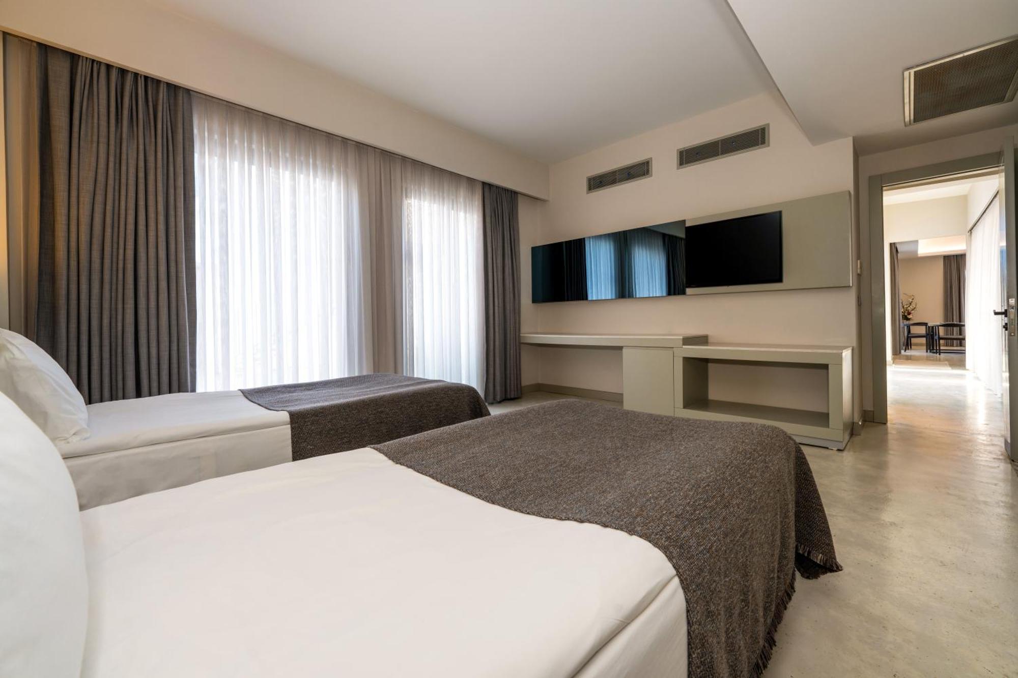 Resort Jiva Beach
