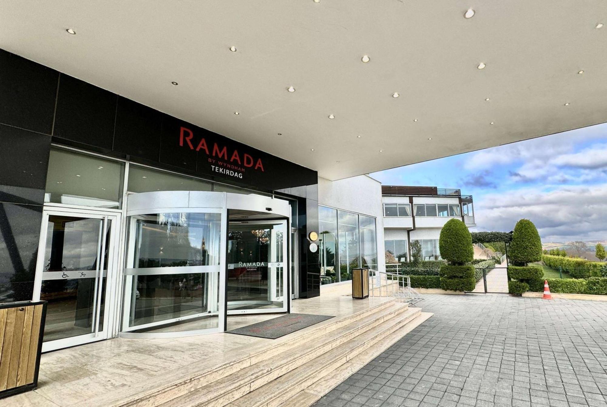 Ramada By Wyndham 5*