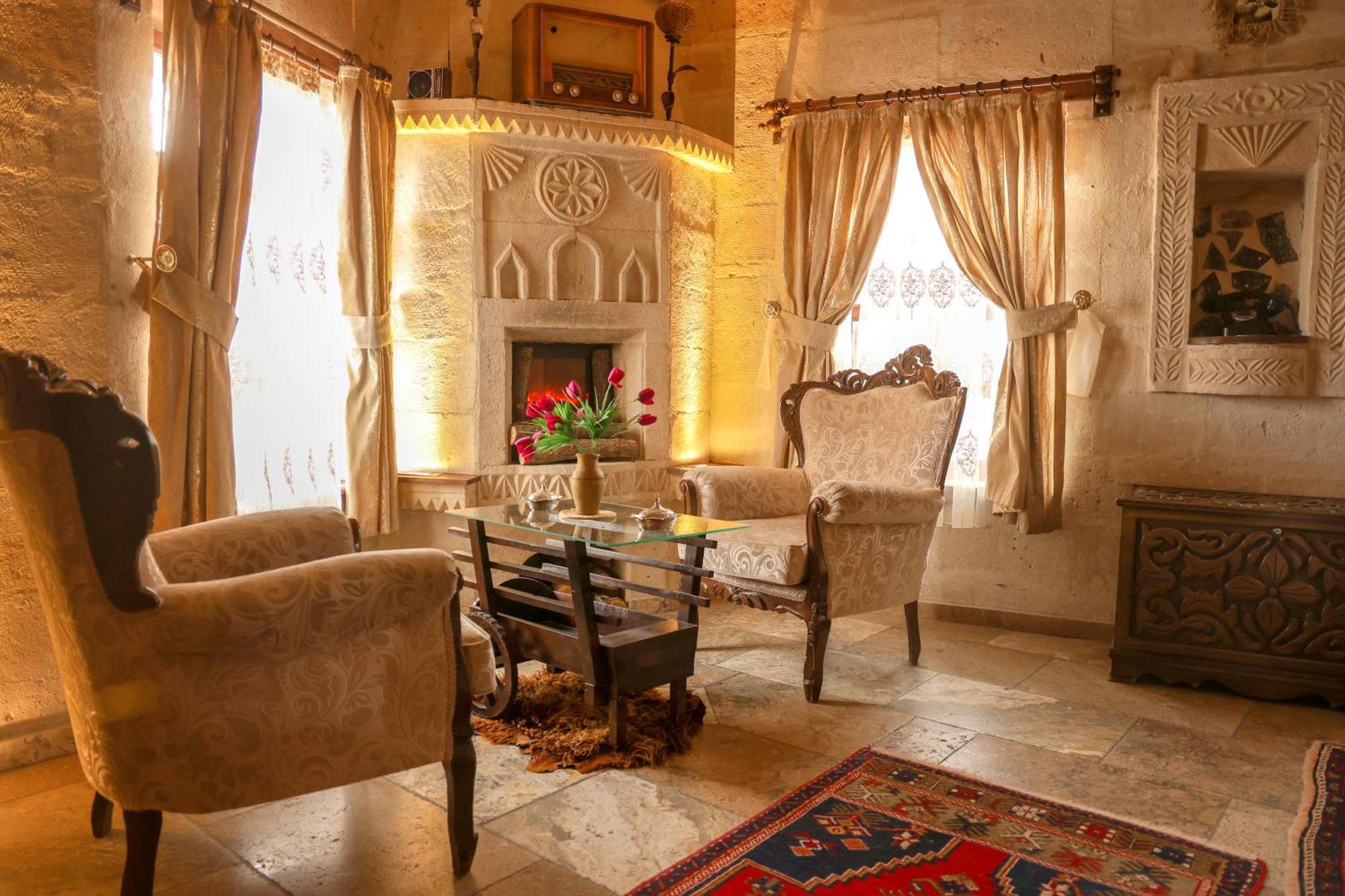 Maccan Cave Hotel