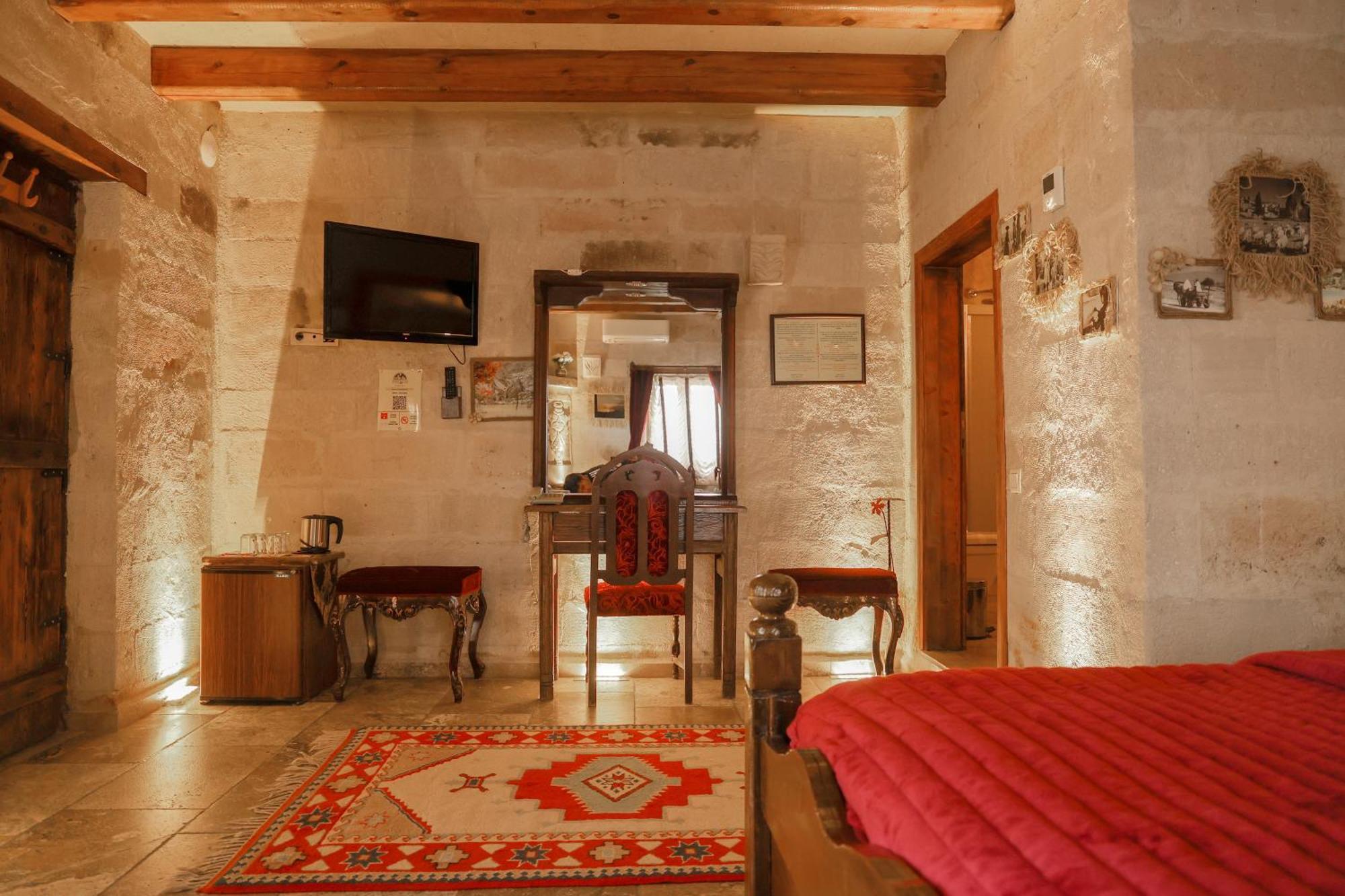 Maccan Cave Hotel